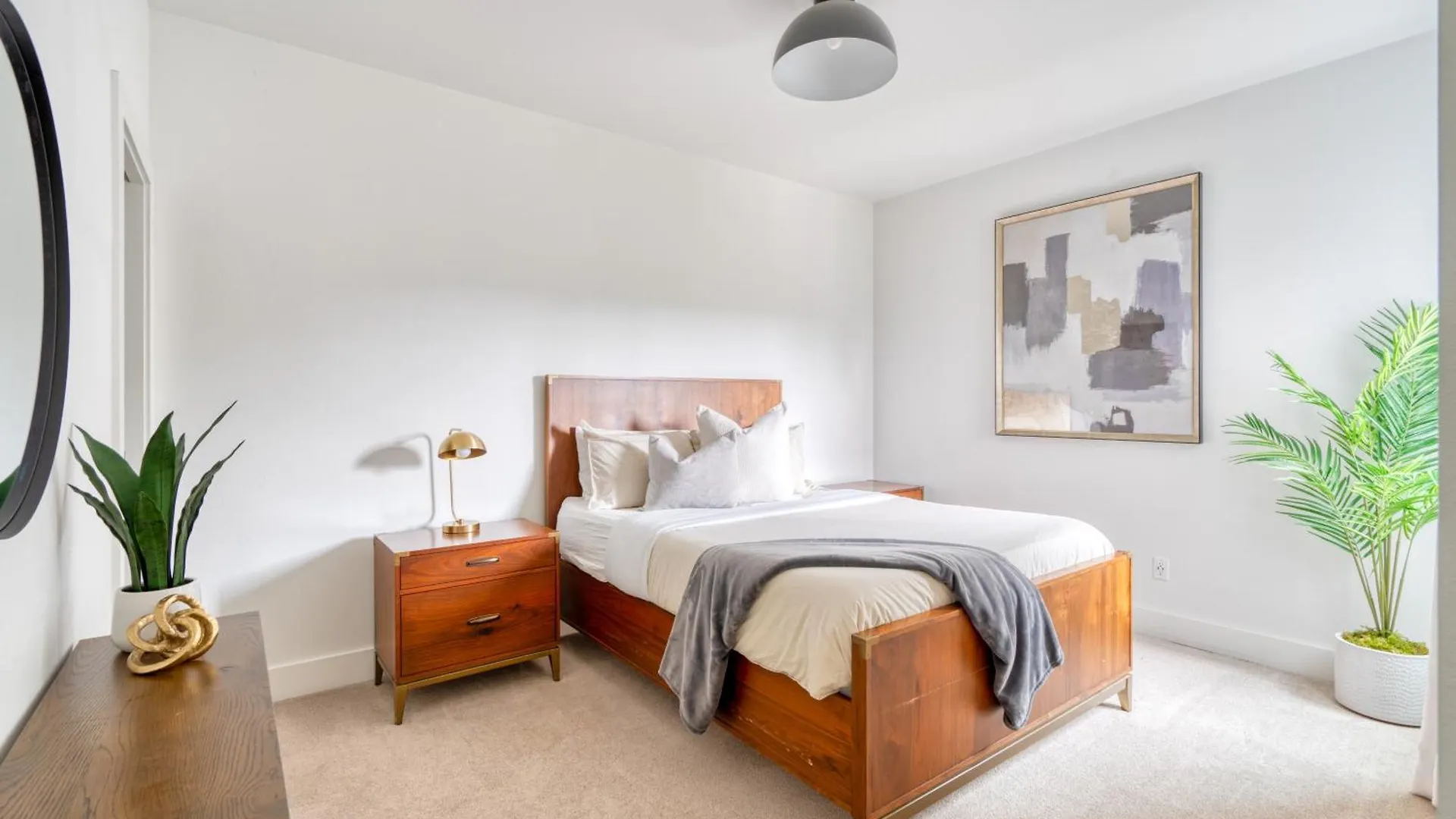 Stay Portland - Exclusive Entire Floor & Instaworthy Local Art Apartment